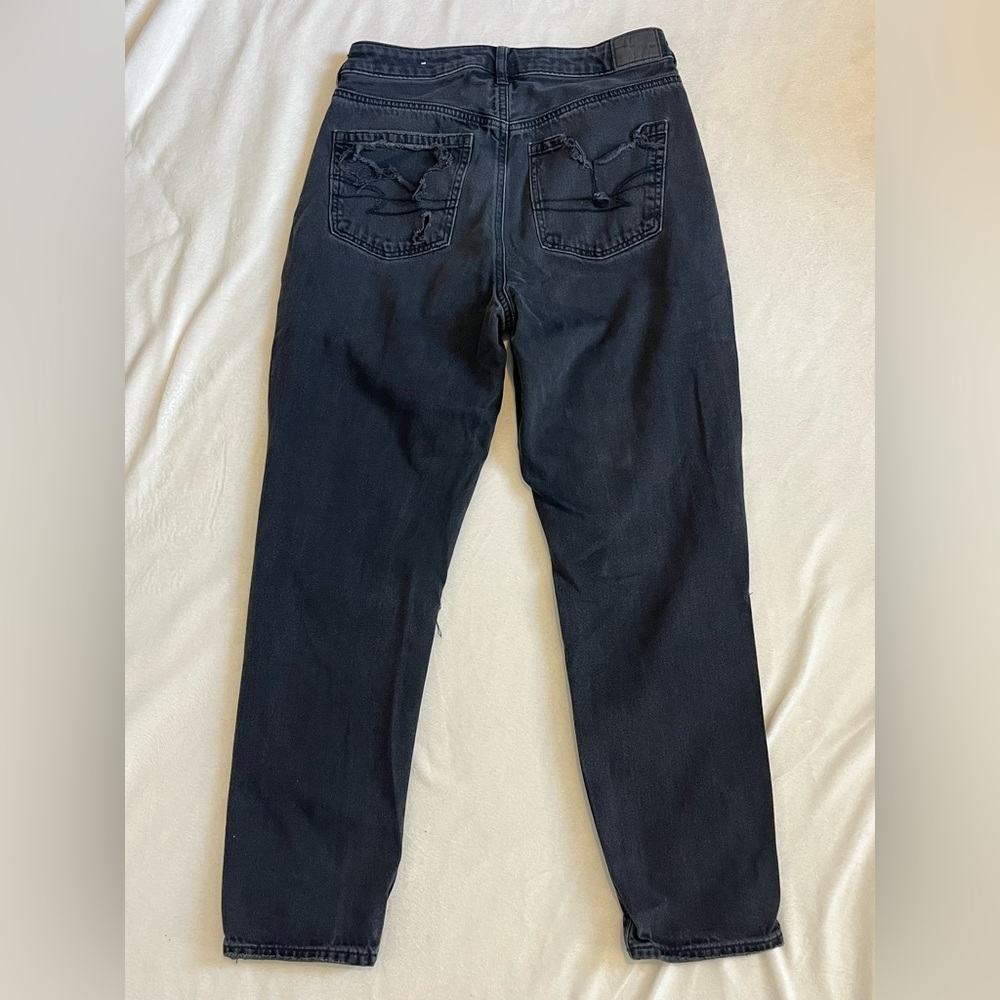 American Eagle Mom Jeans Relaxed Distressed Women’s Black Jeans Size 6 - Picture 13 of 16